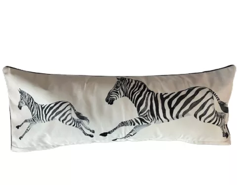 By Kohler Einzigartig und handgefertigt  Kissen Zebra 80x30cm (202429)