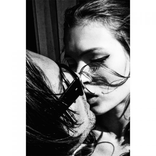 By Kohler Einzigartig und handgefertigt  Kate Moss küssend 120x180x2cm (107734)